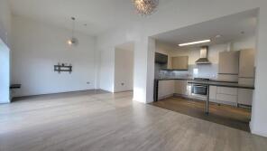 33, Hereward Tower, Broadway, Peterborough PE1 1GY