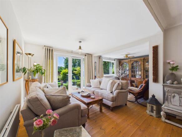 2 bed Semi-Detached for sale Image 5
