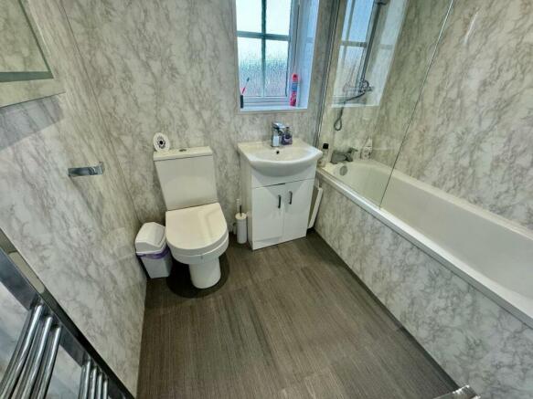 Bathroom/w.c.