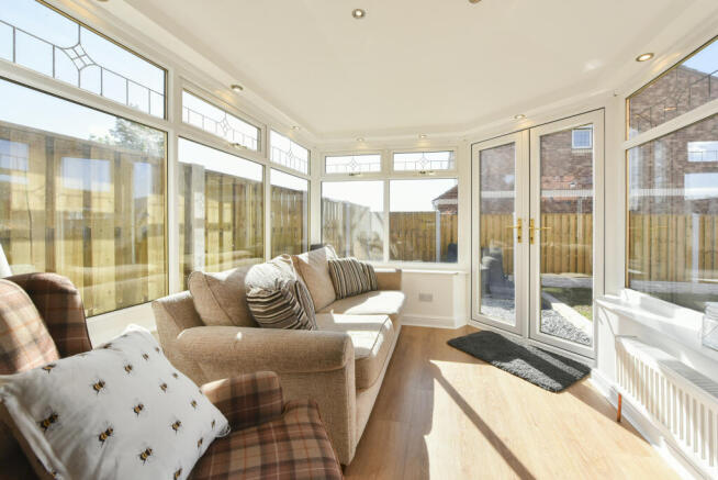 4 bed Detached for sale Image 7