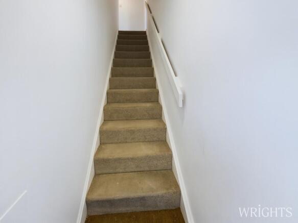 CAM02796G0-PR0185...