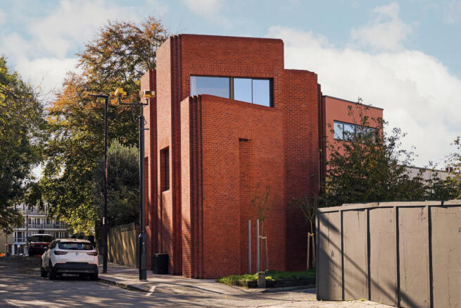 318006 - a0OP600000BUjZFMA1_N142.jpg