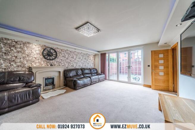 6 bed Semi-Detached for sale Image 4