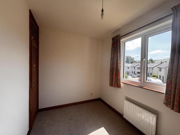 4 bed Terraced for sale Image 9