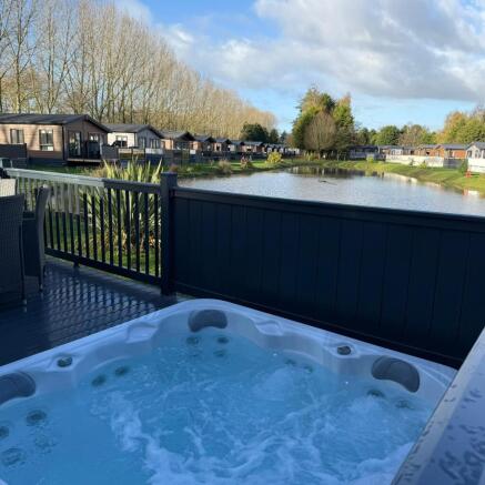 2 bed Lodge for sale Image 3