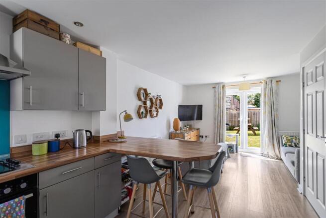 37_Lavender_Way_1 2.jpg