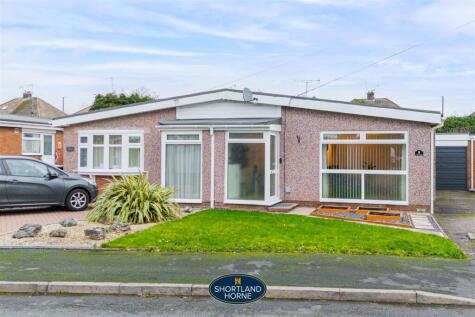 Poolside Gardens, Finham, Coventry