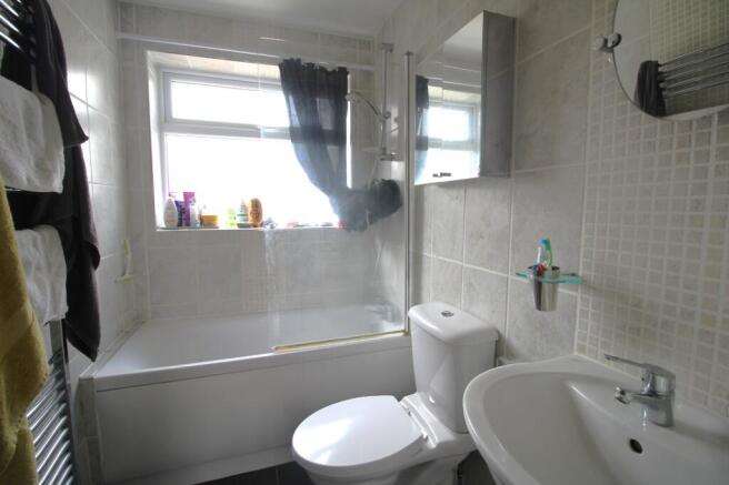 2 bed Bungalow for sale Image 9