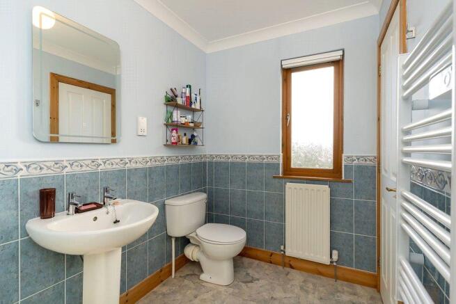 En-Suite Bathroom