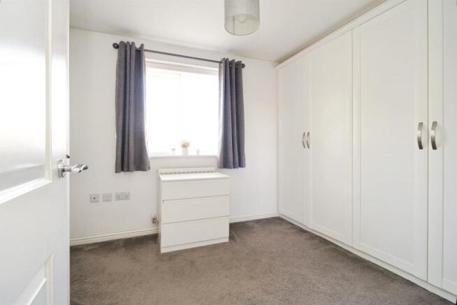 2 bed Terraced for sale Image 8