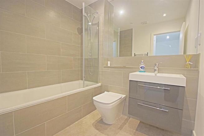 Bathroom.jpg