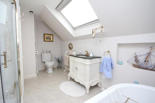 Ensuite