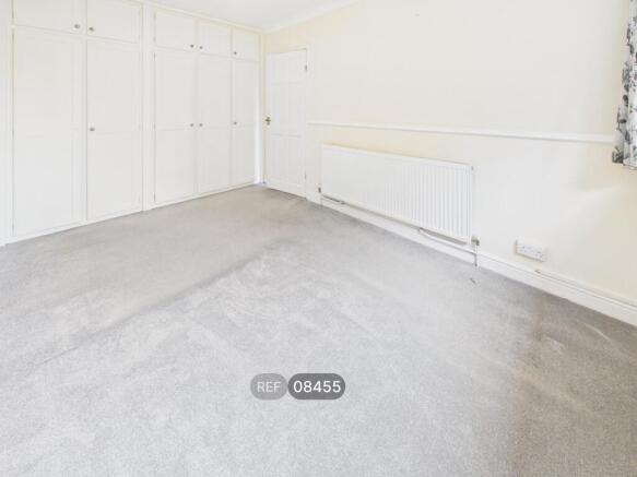 3 bed Semi-Detached to rent Image 9