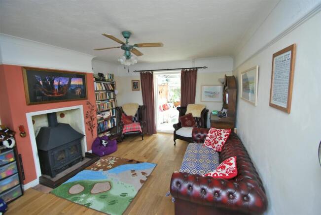 SITTING ROOM