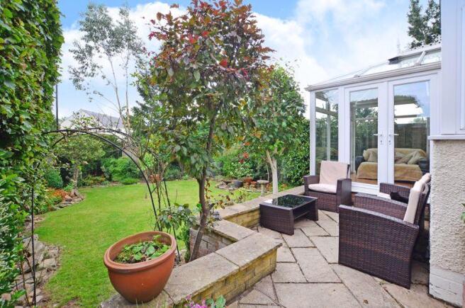 Garden & C...
