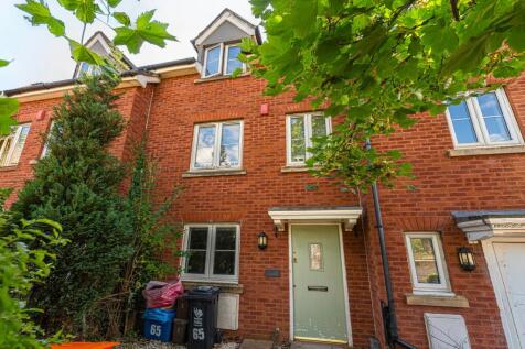 Bassaleg Road, Newport, NP20