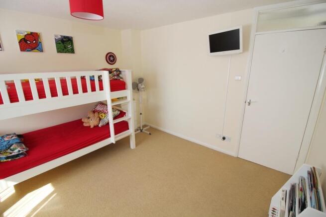 23 Albury Gardens - 