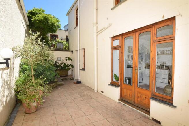 REAR COURTYARD