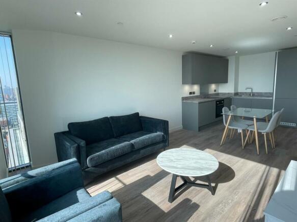 Living Room 1.jpg