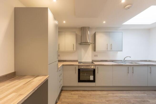 1 bed Flat Share to rent Image 7