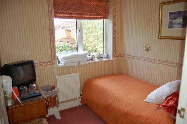 BEDROOM FIVE