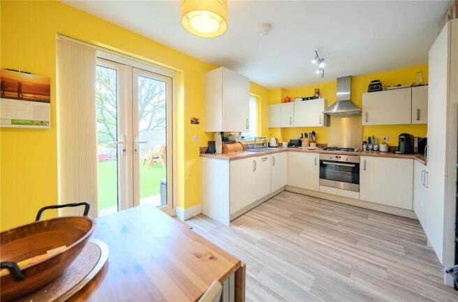 3 bed Terraced for sale Image 4