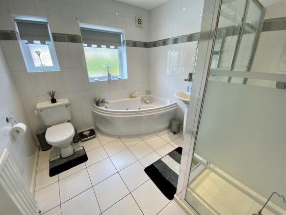 Family Bathroom W/C