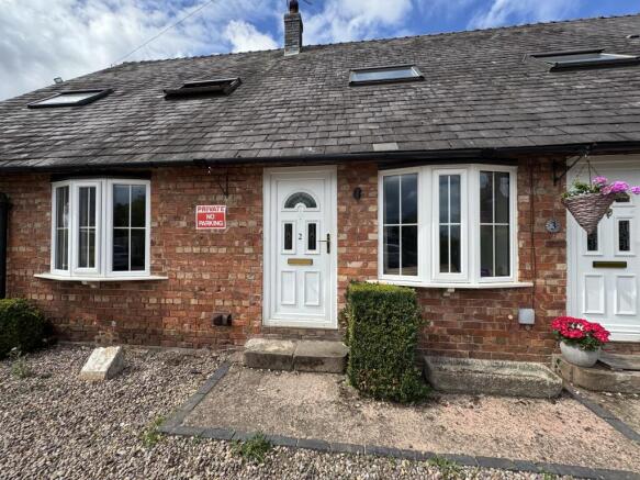 2 Stoke Grange Barns