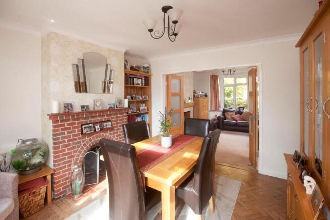 52 BRITFORD LANE - PHOTO D.jpg