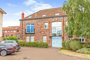 Flat 2, Osborne Wallis House, Pooles Wharf Court, Hotwells, Bristol BS8 4PQ