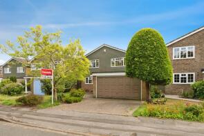 La Rocque, Harwoods Close, East Grinstead RH19 4BH