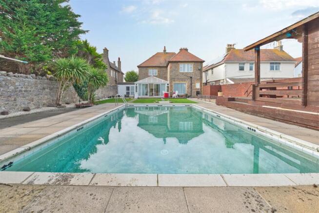 Garden/Pool
