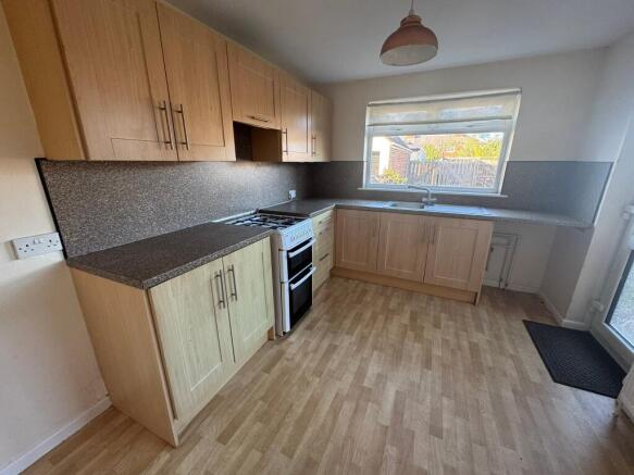 2 bed Terraced for sale Image 5