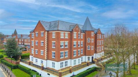 The Boulevard, Woodford Green, IG8