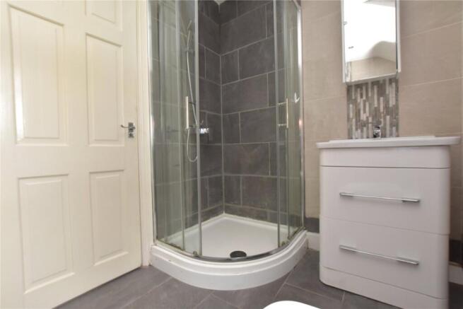 3 bed Terraced for sale Image 9
