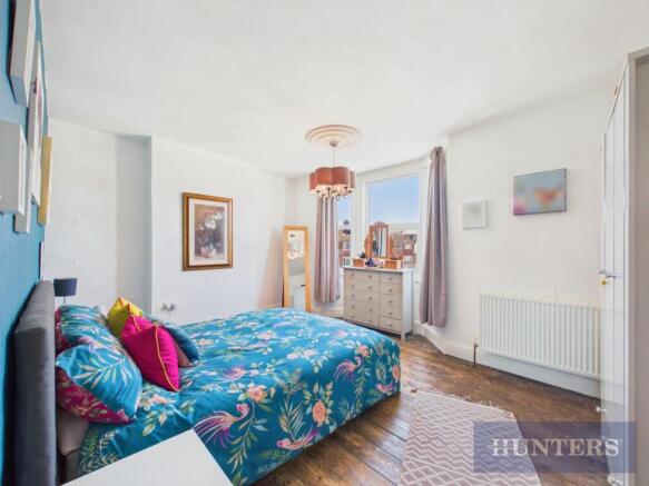 3 bed Terraced for sale Image 11