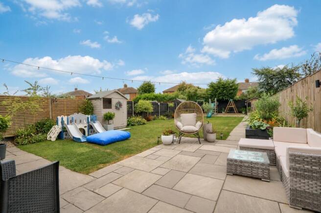 4 bed Semi-Detached for sale Image 10