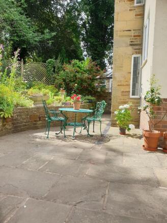 4 bed Semi-Detached for sale Image 5