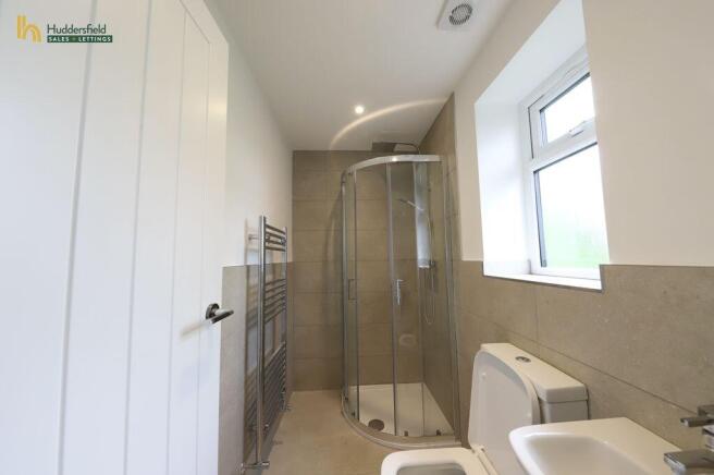 3 bed Detached for sale Image 8