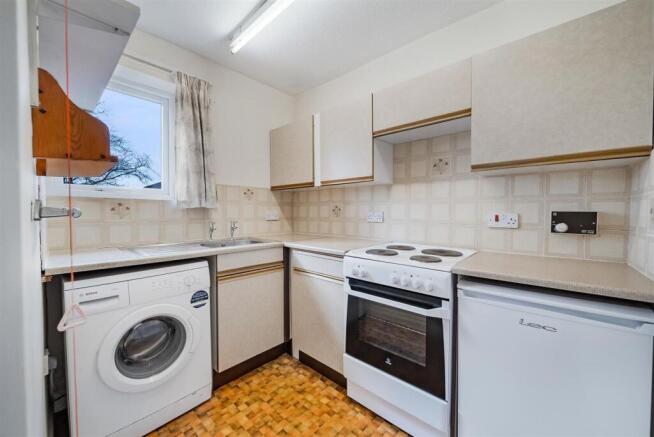 2 bed Apartment for sale Image 7