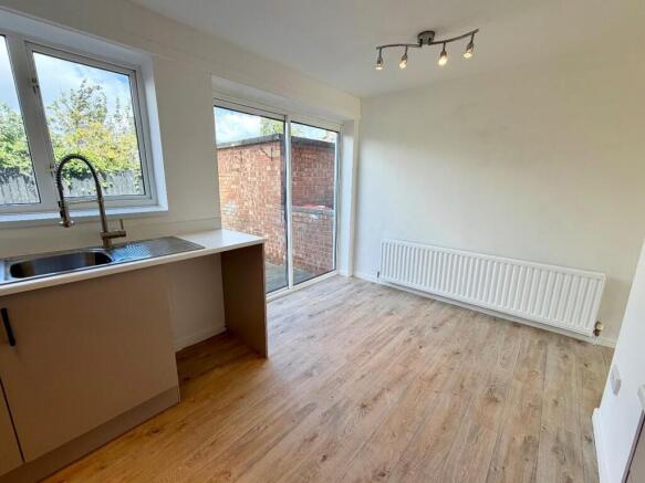 3 bed Terraced for sale Image 7