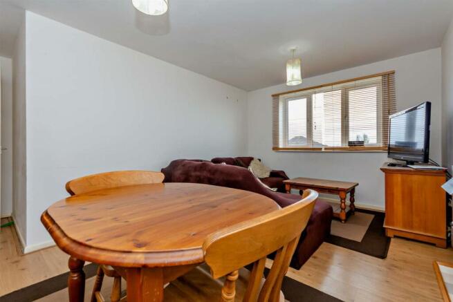 8589783-interior13-800.jpg
