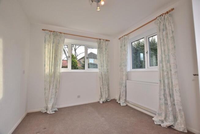 2 bed Detached Bungalow to rent Image 8