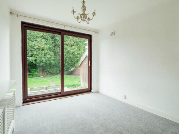 Farm Close, Worcester, Worcestershire. photo 4