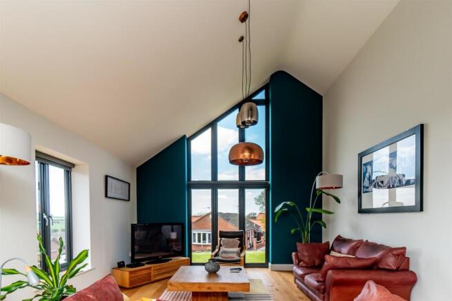 Open Plan Living/Dining Space