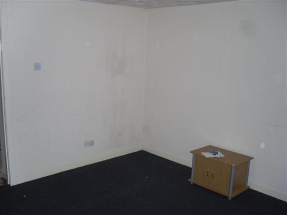 33 Bridge St Living Room - 1