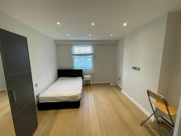 Bedroom/Lounge