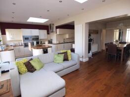 57, Olive Avenue, Leigh-on-sea SS9 3PU