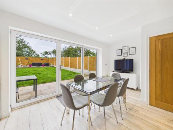 3 bed Detached for sale Image 4