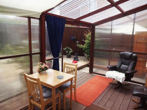 Covered Lean-To